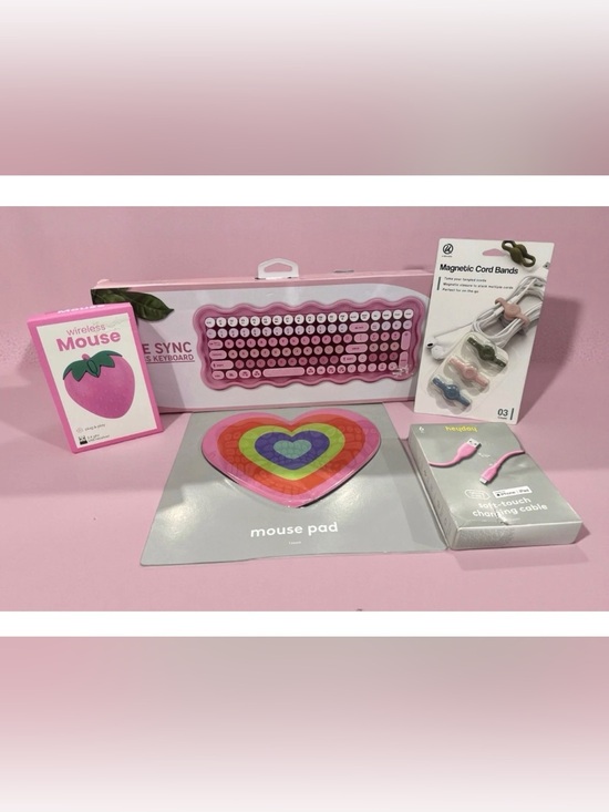Other - Pink Retro Round-Key Wireless Keyboard + Matching Desk Accessories
